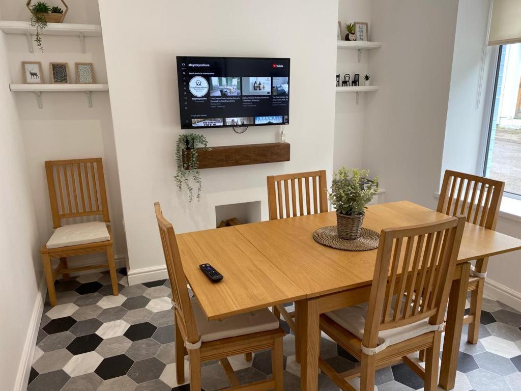 Rhondda Tunnel Cottage By Staystaycations Treorky Extérieur photo
